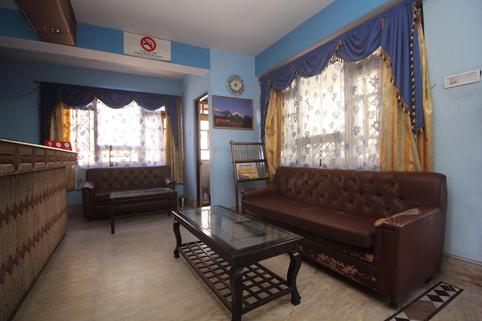 Oyo 10587 Vanjula Residency กังต็อก ภายนอก รูปภาพ
